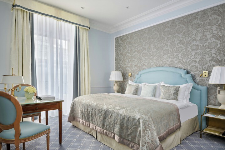Room 92 of 183