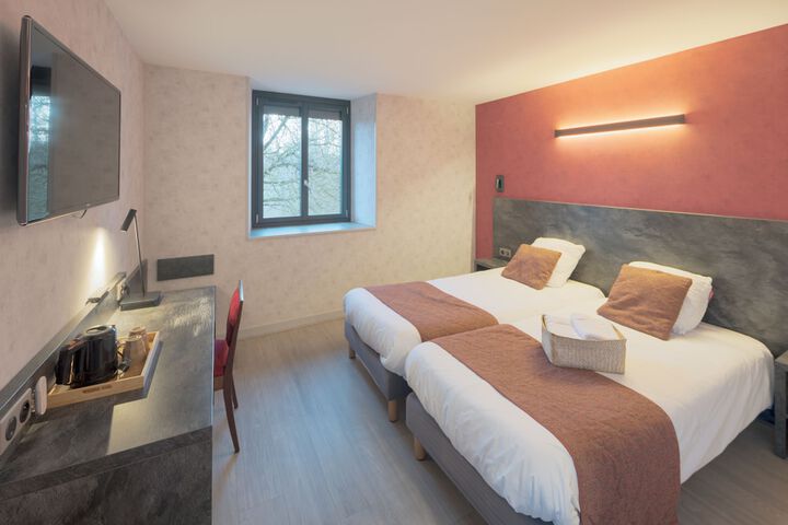 Room 14 of 51