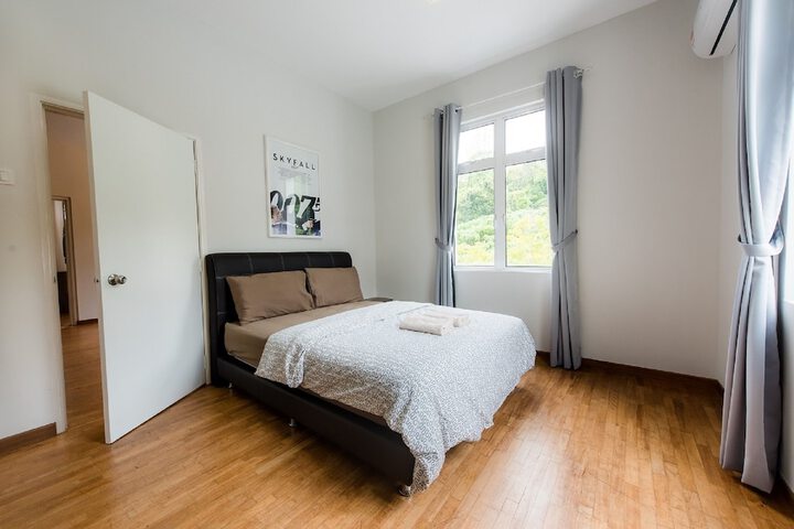 Room 16 of 54