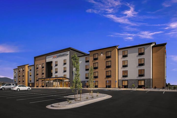 Image of LivAway Suites Phoenix-Glendale