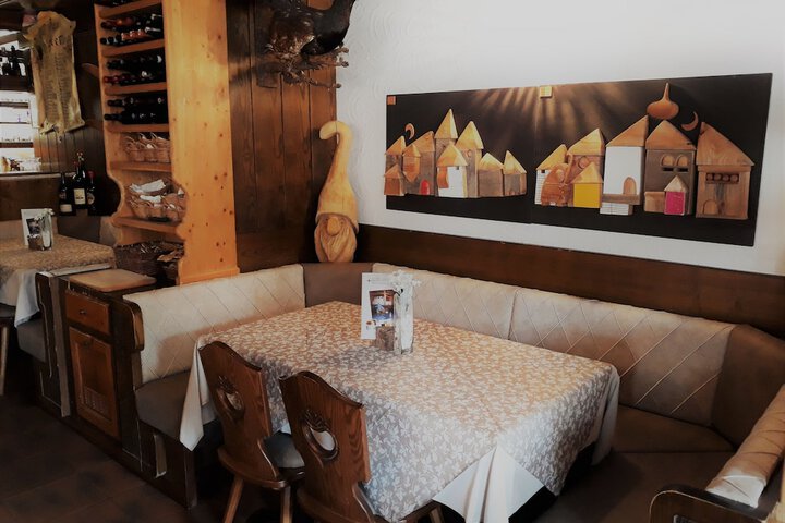 Dining Photos
