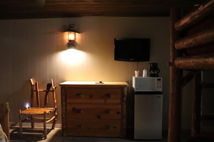 Room 93 of 504