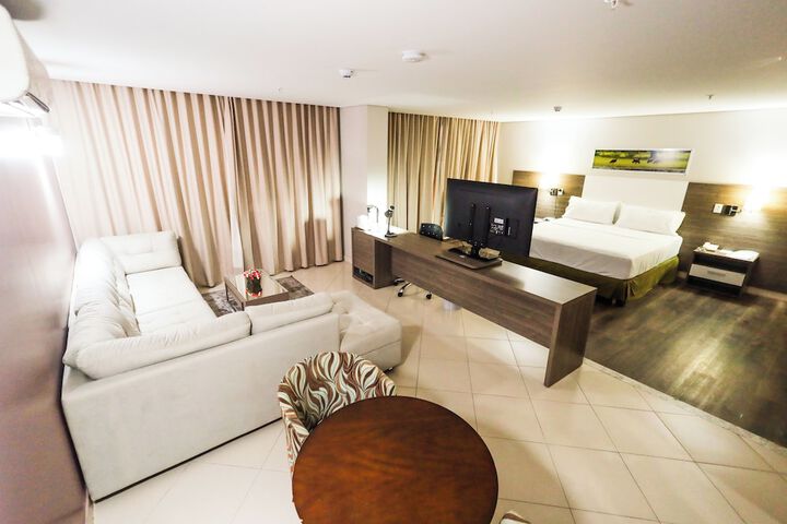 Room 14 of 27