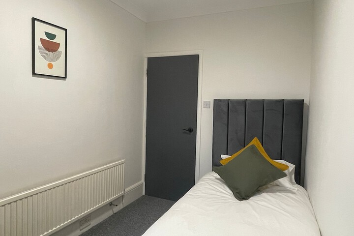 Room 16 of 129