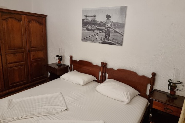 Room 28 of 129