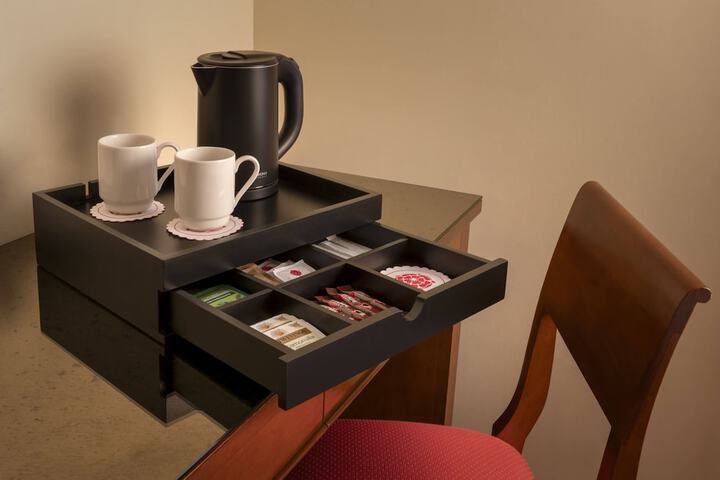 Breakfast/Coffee Service 32 of 68