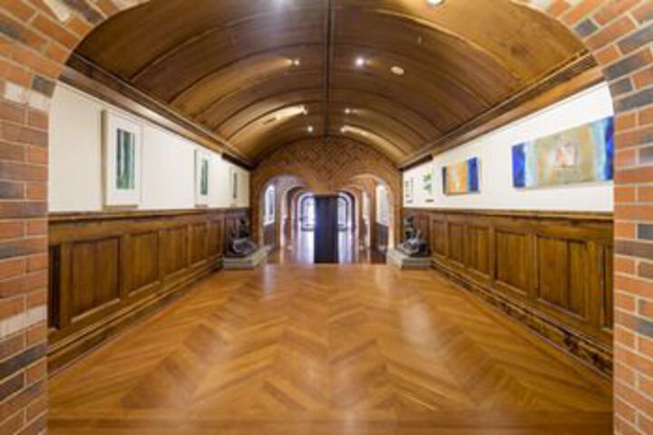 Ballroom/Hall 7 of 18