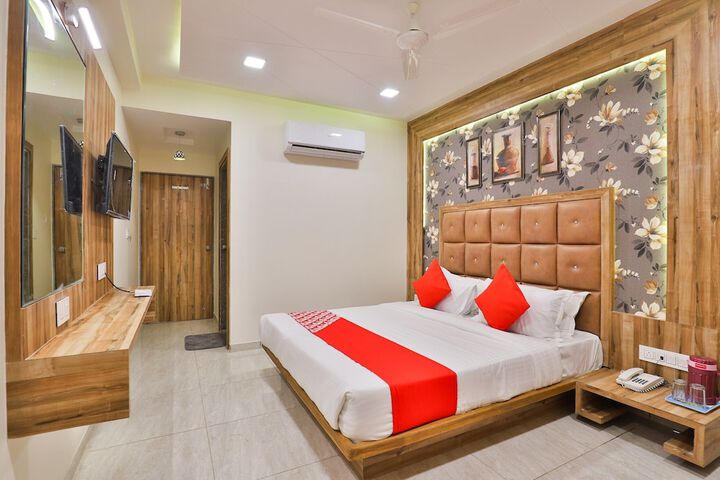 Room 25 of 25