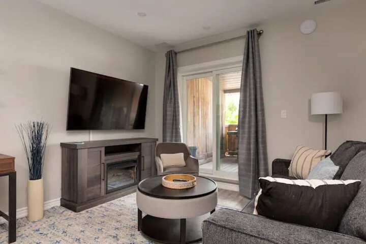 Room 13 of 20