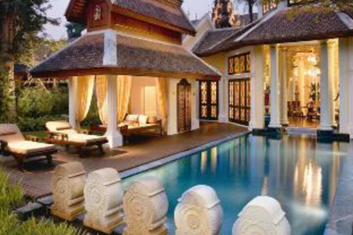 Hotel Entry