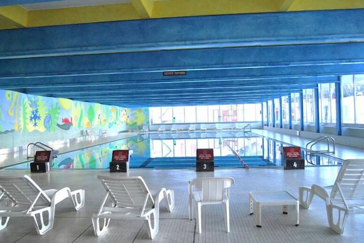 Hotel Pool