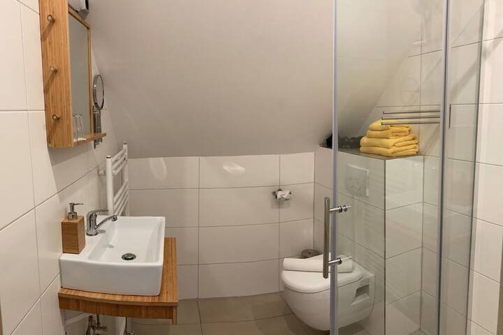 Room 15 of 30