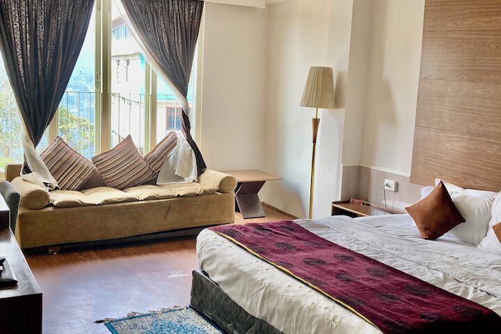 Room 42 of 61