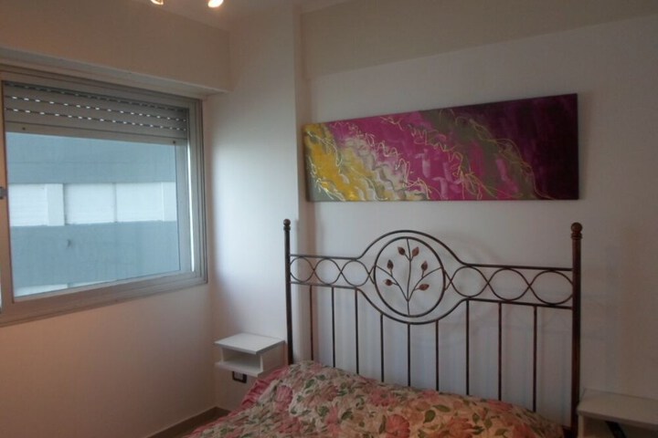 Room 6 of 48