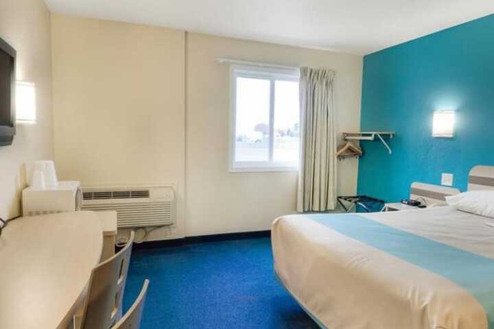 Room 3 of 26