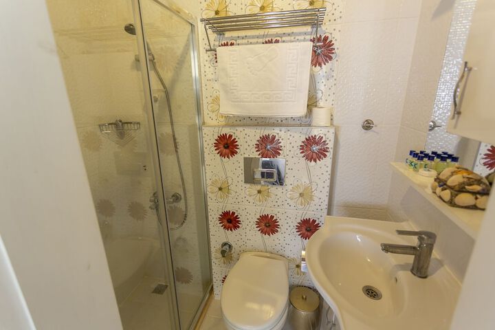 Room 19 of 32