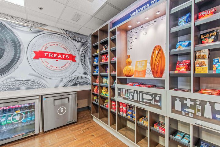 Snack bar