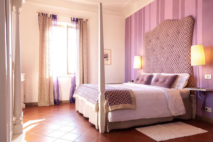 Room 15 of 73