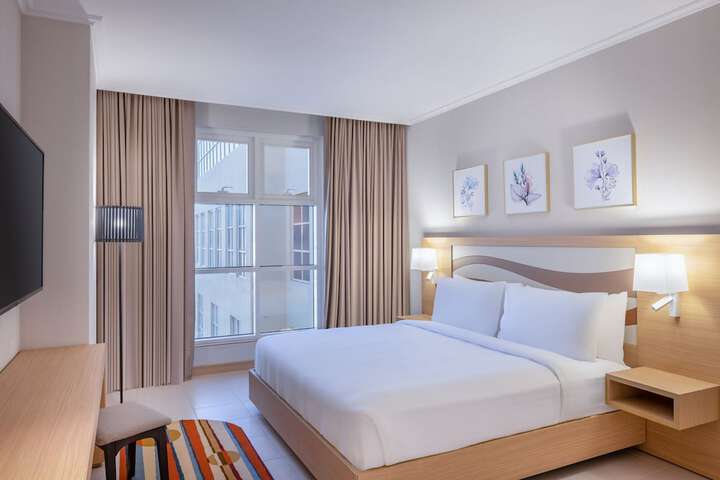 Room 8 of 41