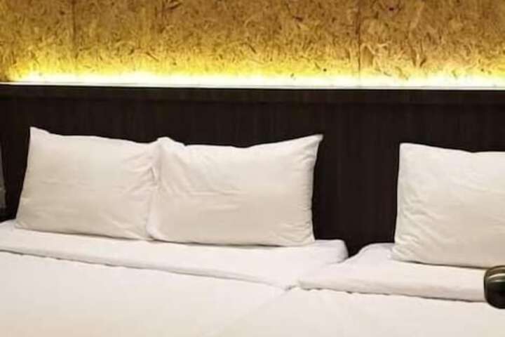 Room 21 of 73
