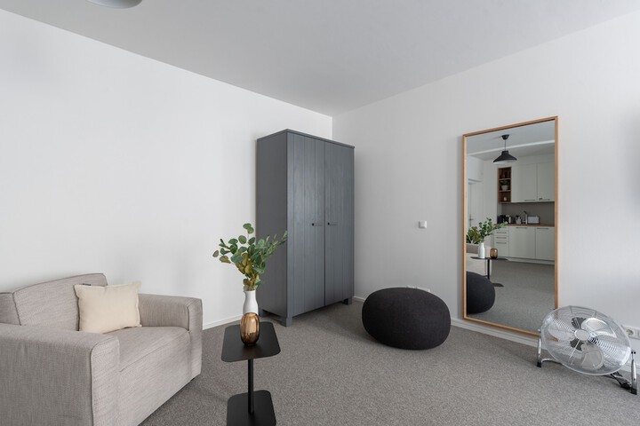 Room 49 of 68