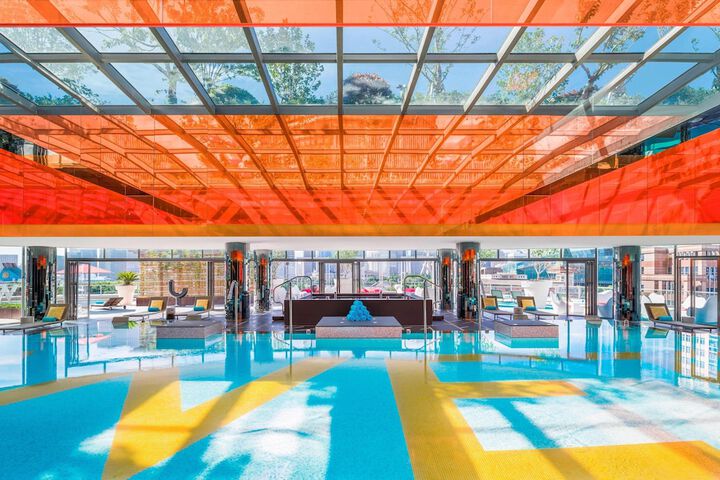 Pool 44 of 100