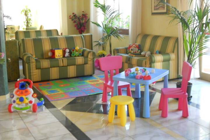Childrens Activities 14 of 27