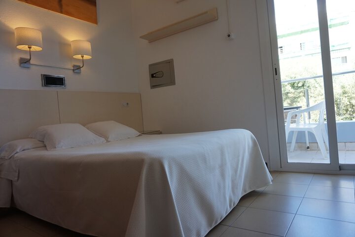 Room 11 of 39