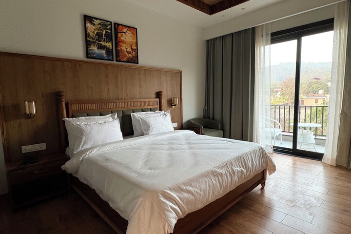 Room 5 of 28