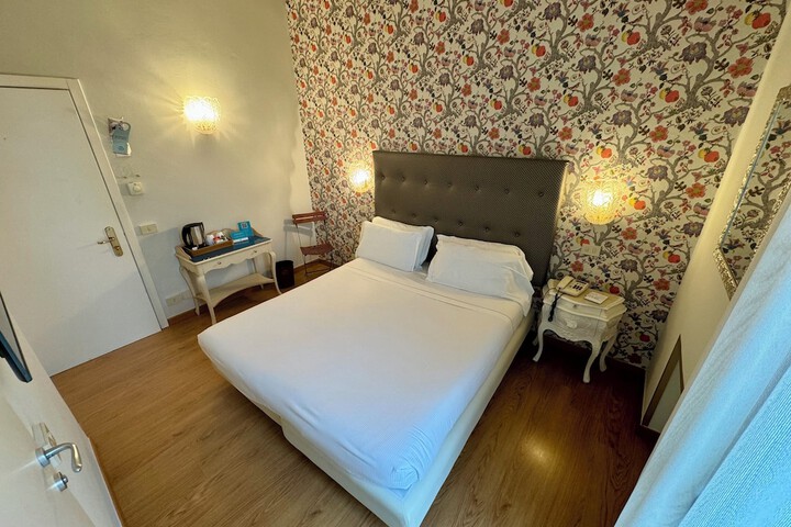 Room 36 of 112
