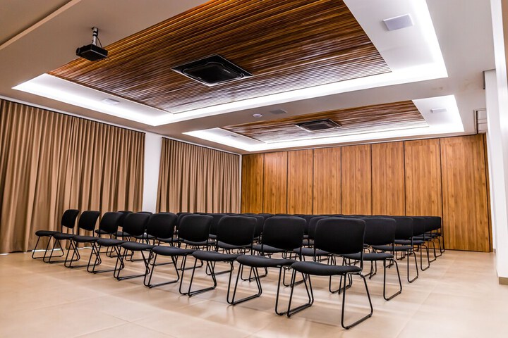 Ballroom/Hall 61 of 67