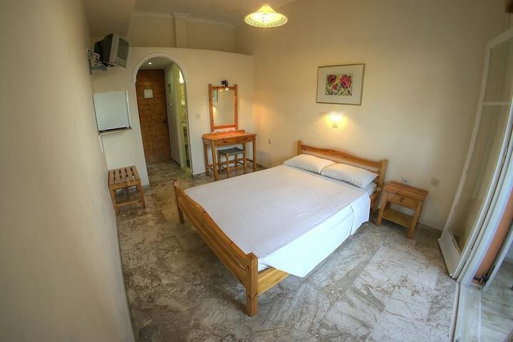 Room 19 of 113
