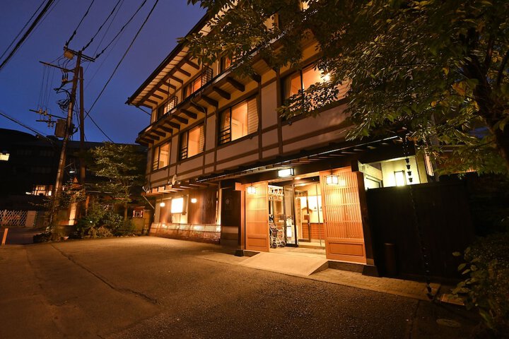 Hotel 16 of 21