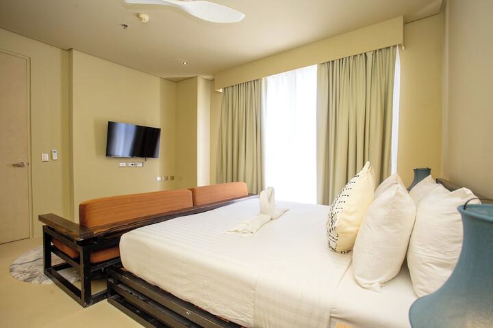 Room 16 of 208