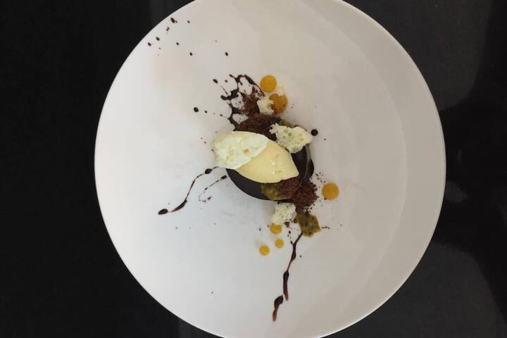 Dining 54 of 90