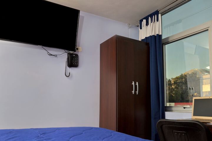 Room 9 of 61