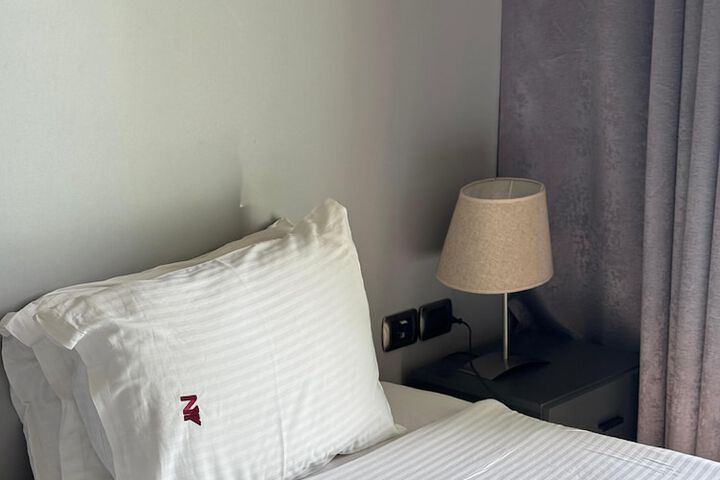Room 17 of 64