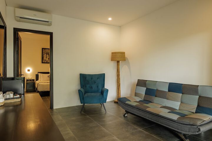 Room 21 of 62
