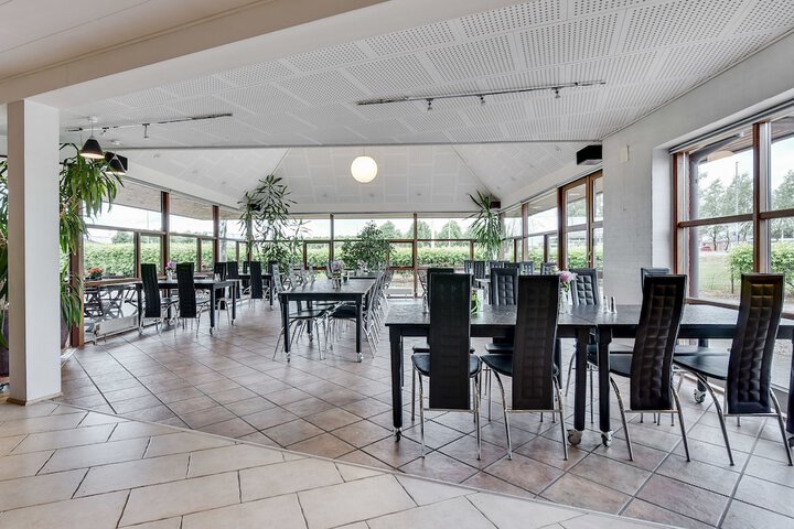 Food court