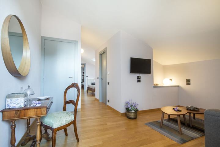 Room 16 of 32