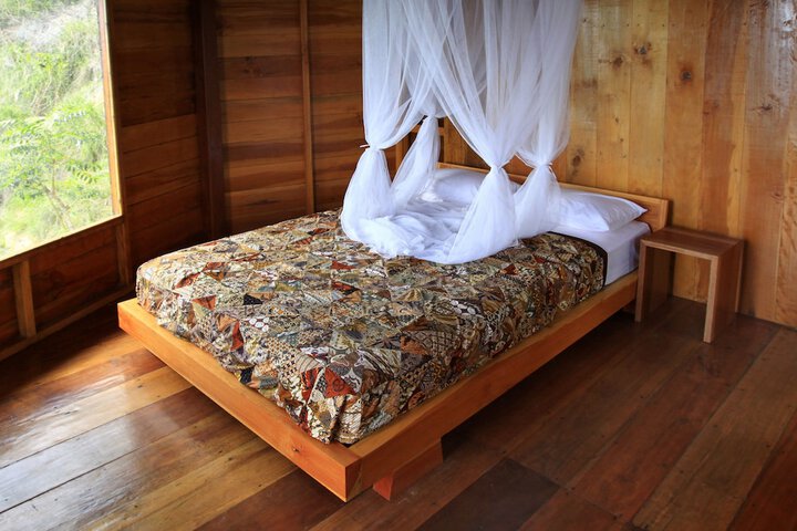 Room 3 of 68