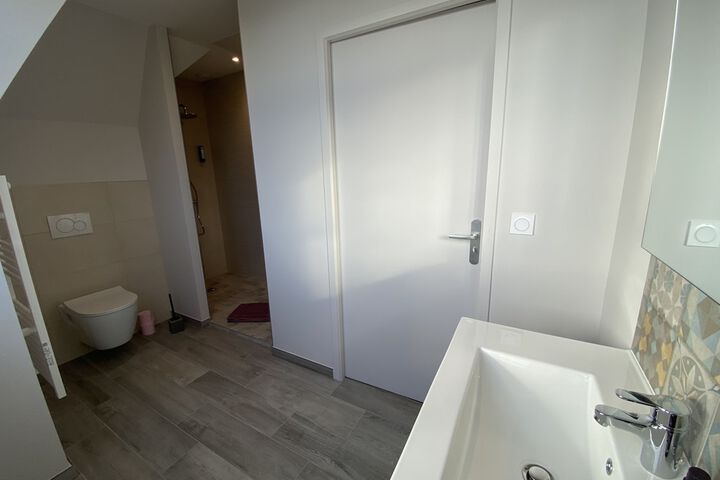 Room 90 of 137