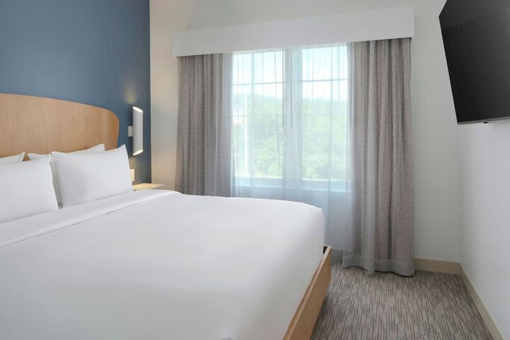 Room 6 of 34