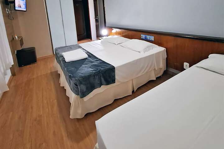 Room 21 of 82