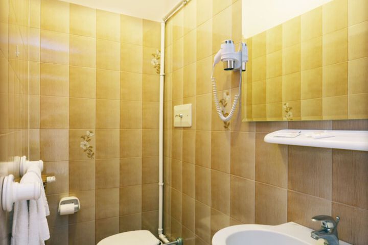 Room 20 of 43