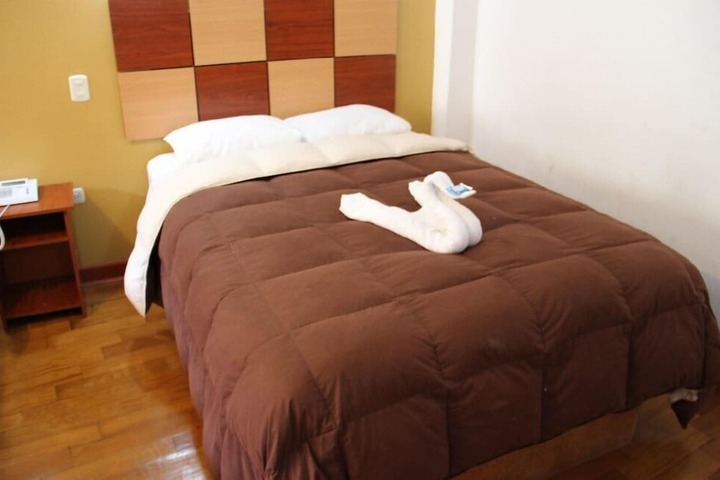 Room 18 of 38