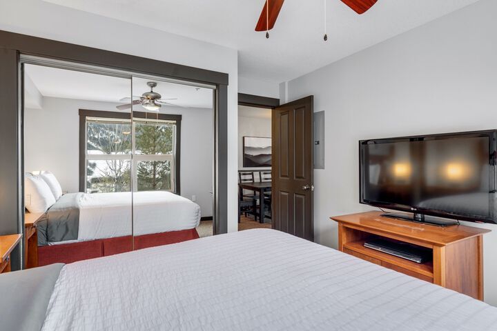 Room 16 of 39