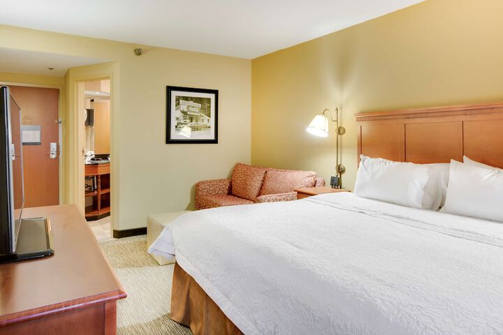 1 King Bed (7 of 12)