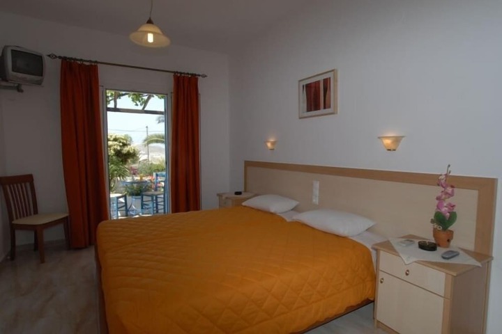 Room 6 of 39