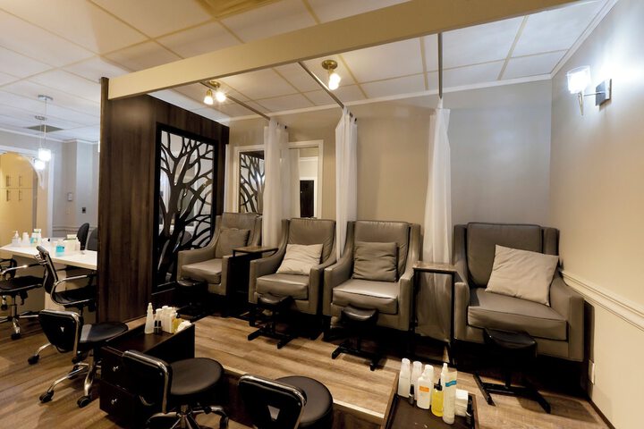 Spa 36 of 46